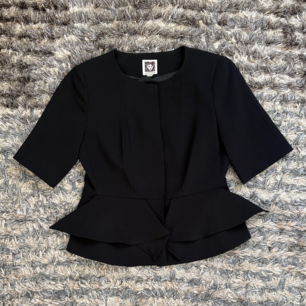 Anne Klein Elegant Black Peplum Pantsuit, Size 0P, Waist 28” - Picture 3 of 14